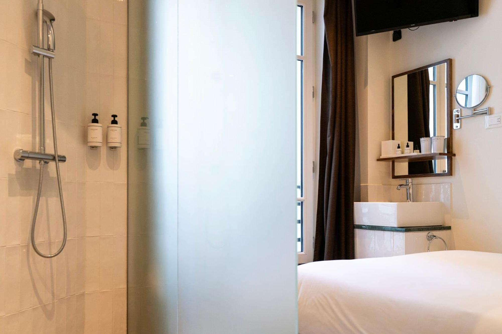 Le Lampika Hotel Париж Екстер'єр фото